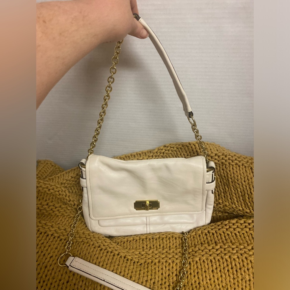 Coach Cream Vintage Chelsea Leather Convertible Crossbody Bag F17825 - Picture 3 of 14